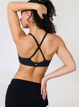 Tap-in Triangle Top Black